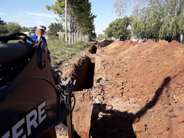 Se Completaran los Trabajos de Extensión de la Red Cloacal en la Calle La Rioja